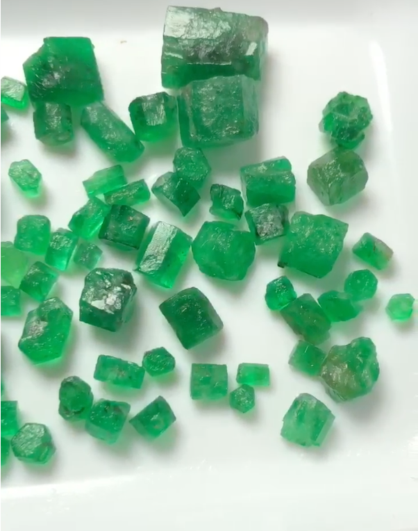 You May Like These Good Colour Emeralds.