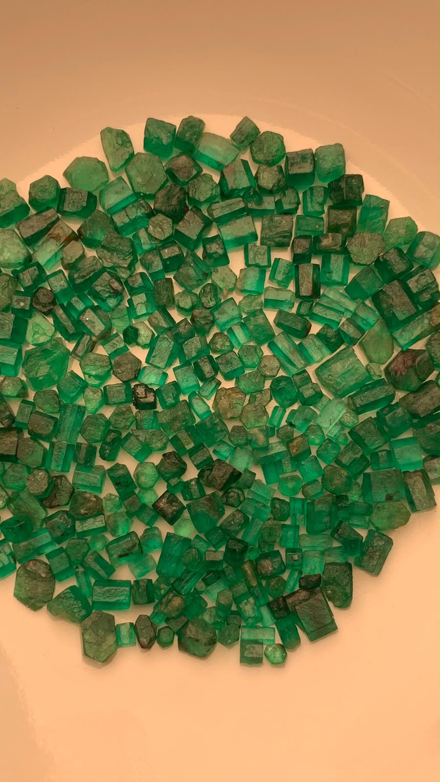 natural 104 carat emerald rough stone


