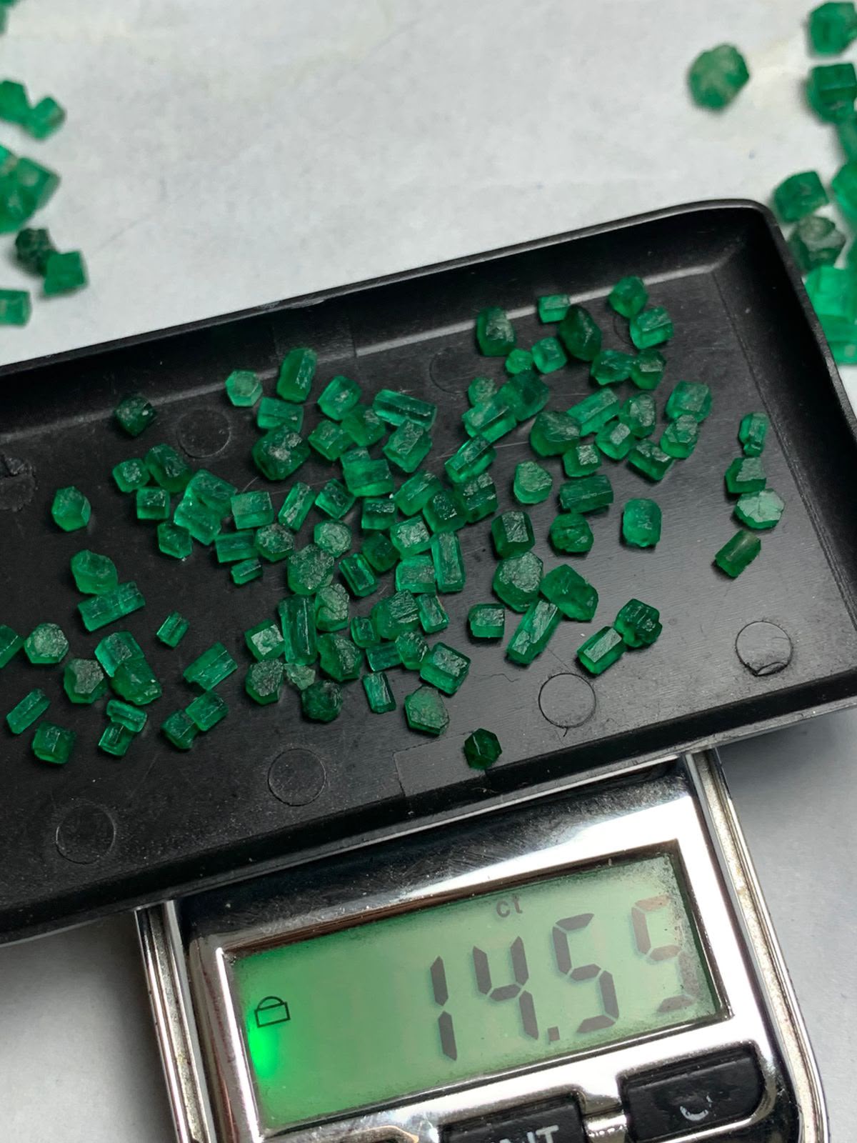  natural emerald rough parcel