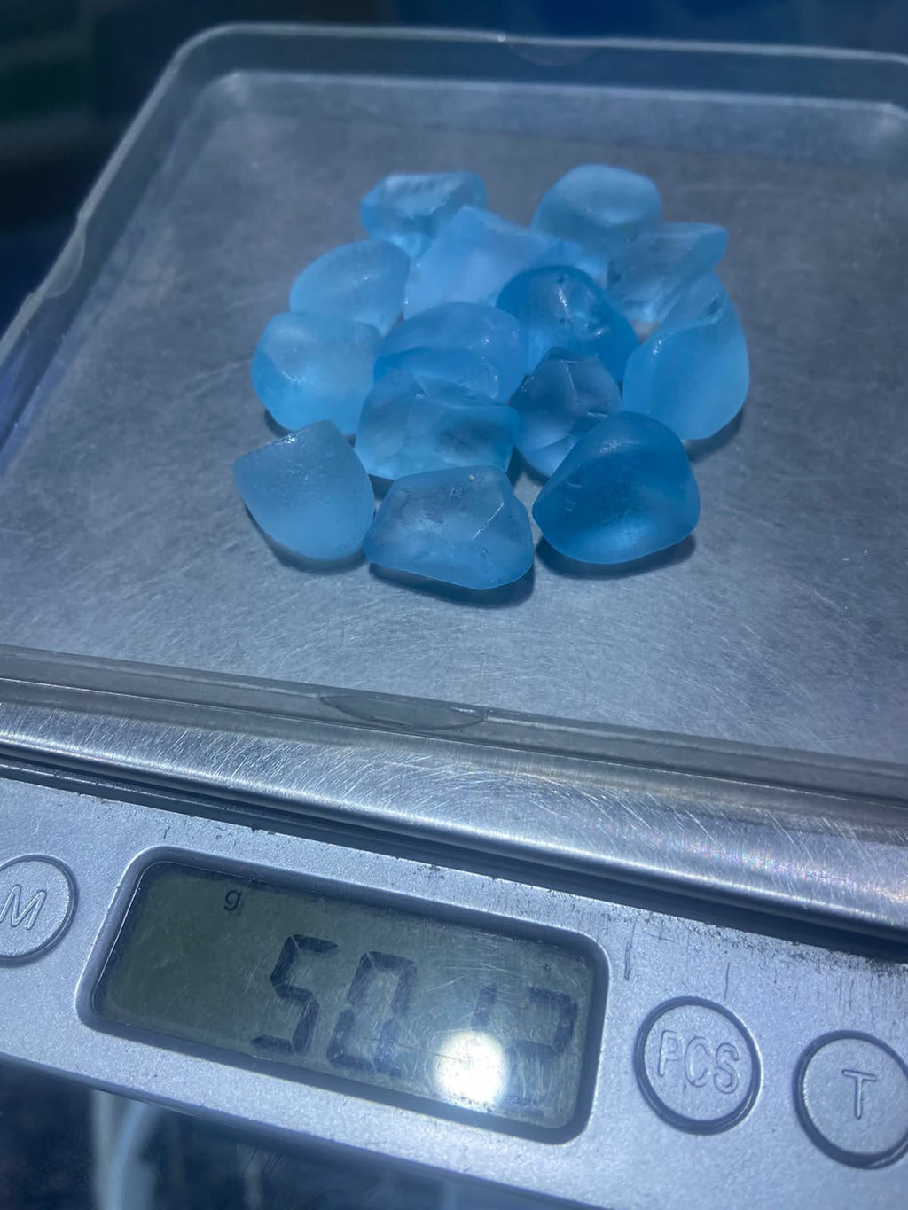 facet grade blue topaz rough