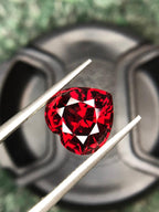 Purplish red rhodolite stones