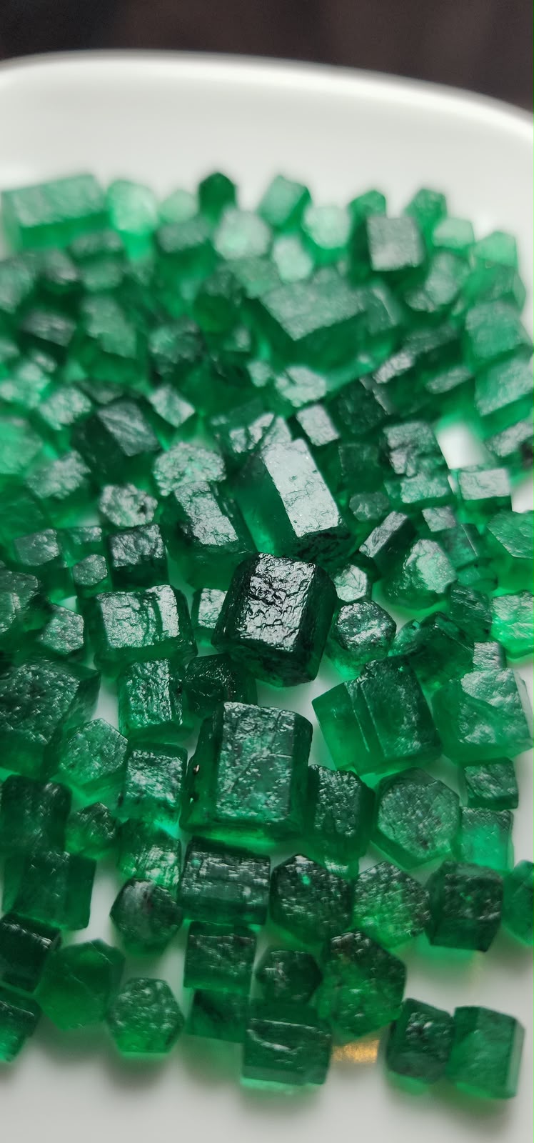 400 Carat Facet Grade Rough Emerald