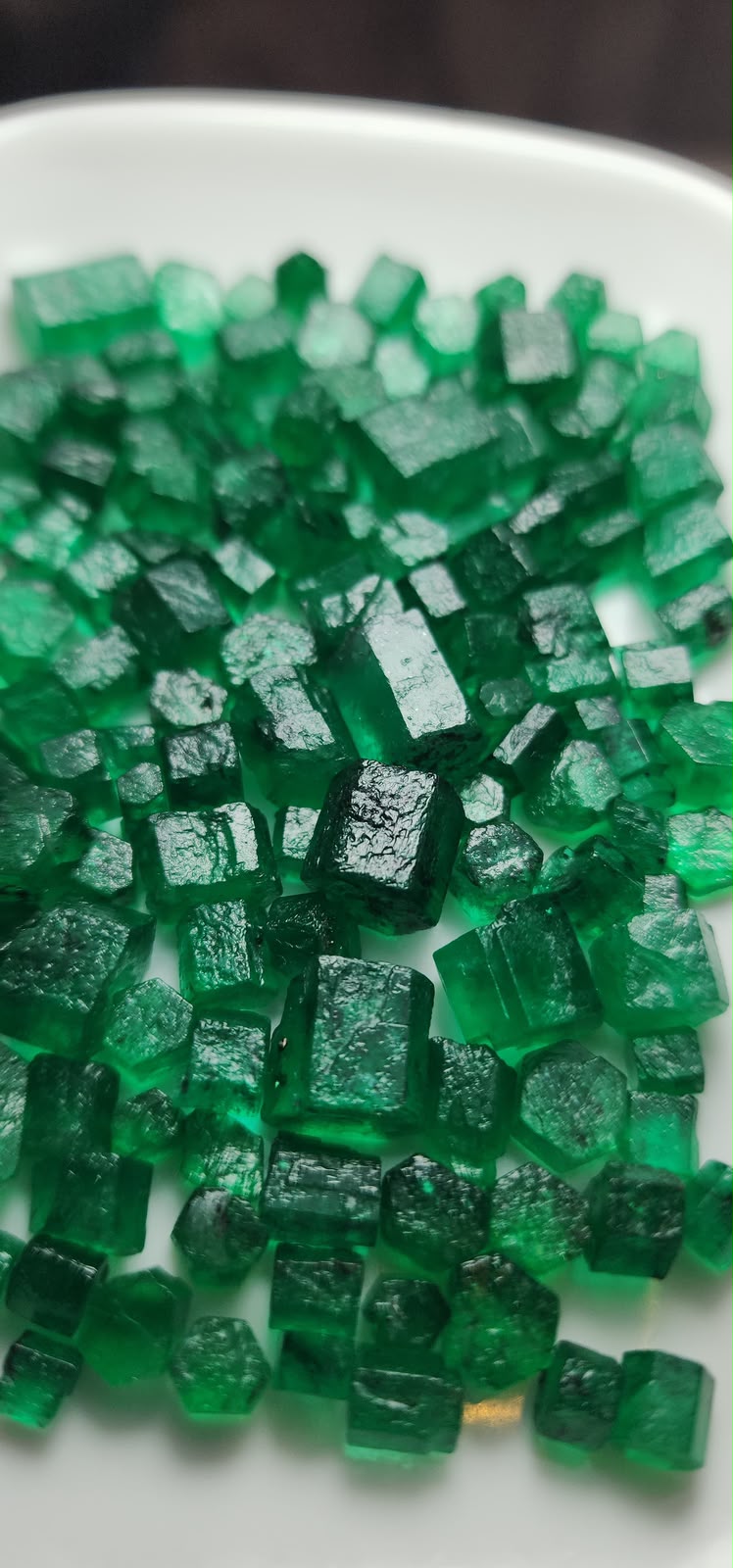 400 Carat Facet Grade Rough Emerald