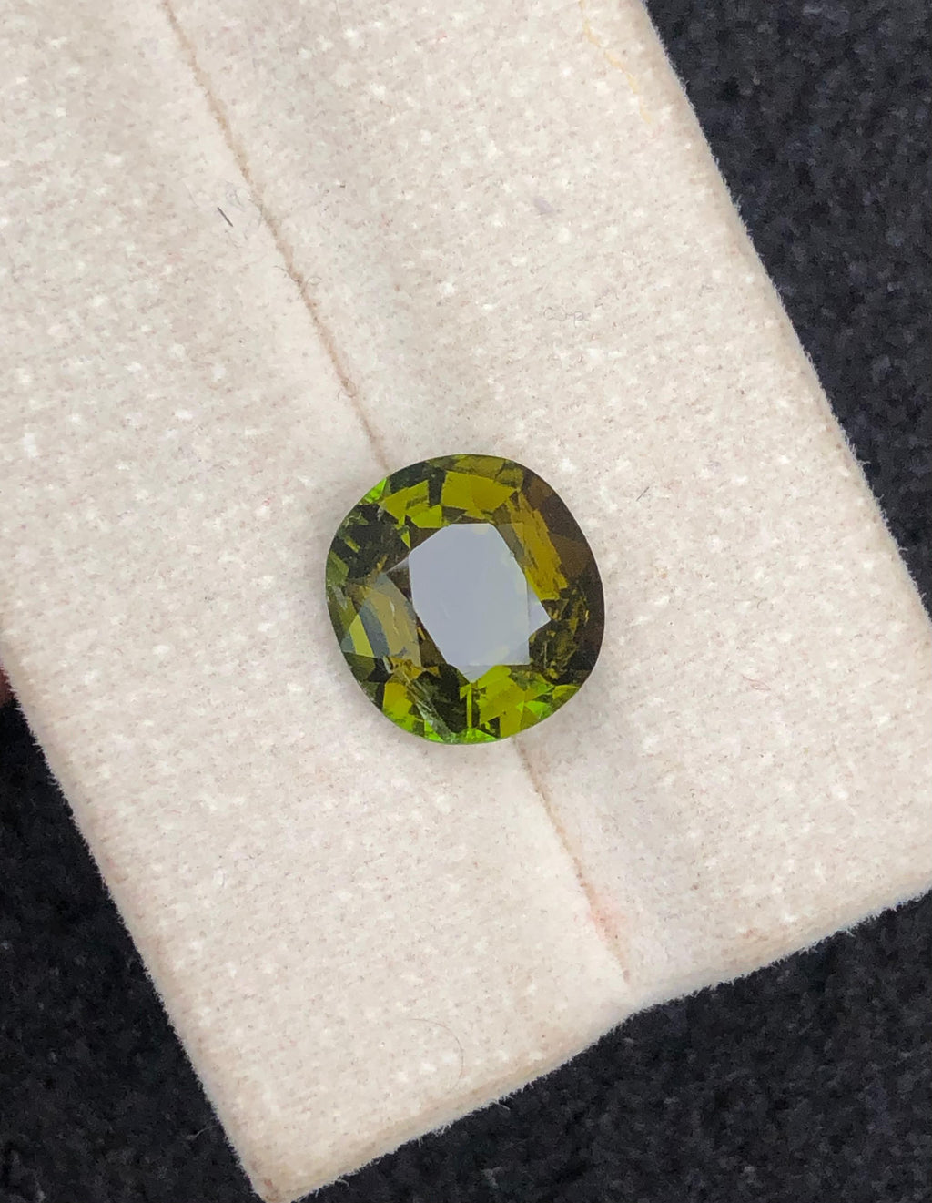 4 Carats Natural Colour Sphene Faceted