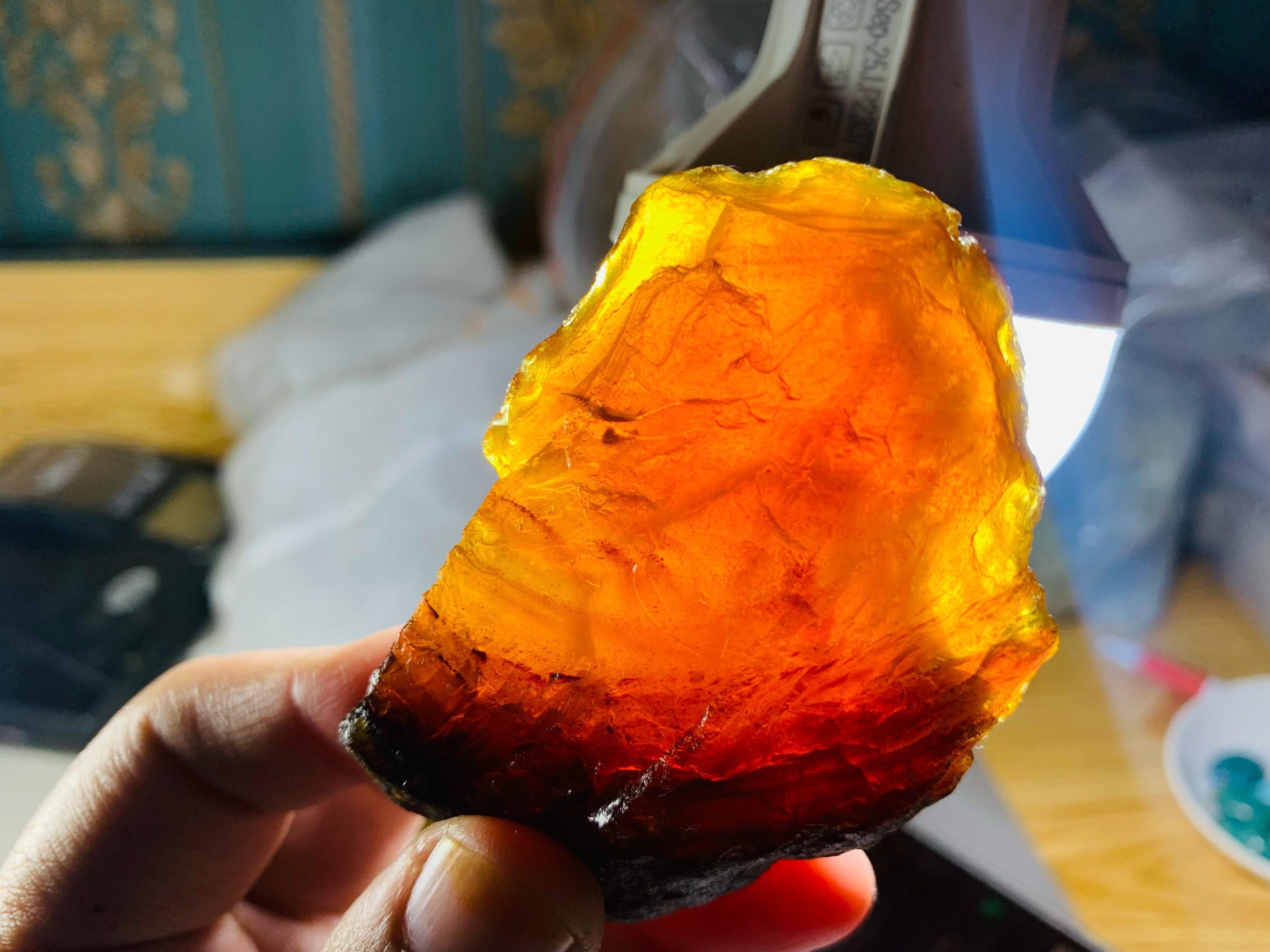 1 kg Burmese Amber Rough – Perfect for Faceting, Cabbing & Beadwork