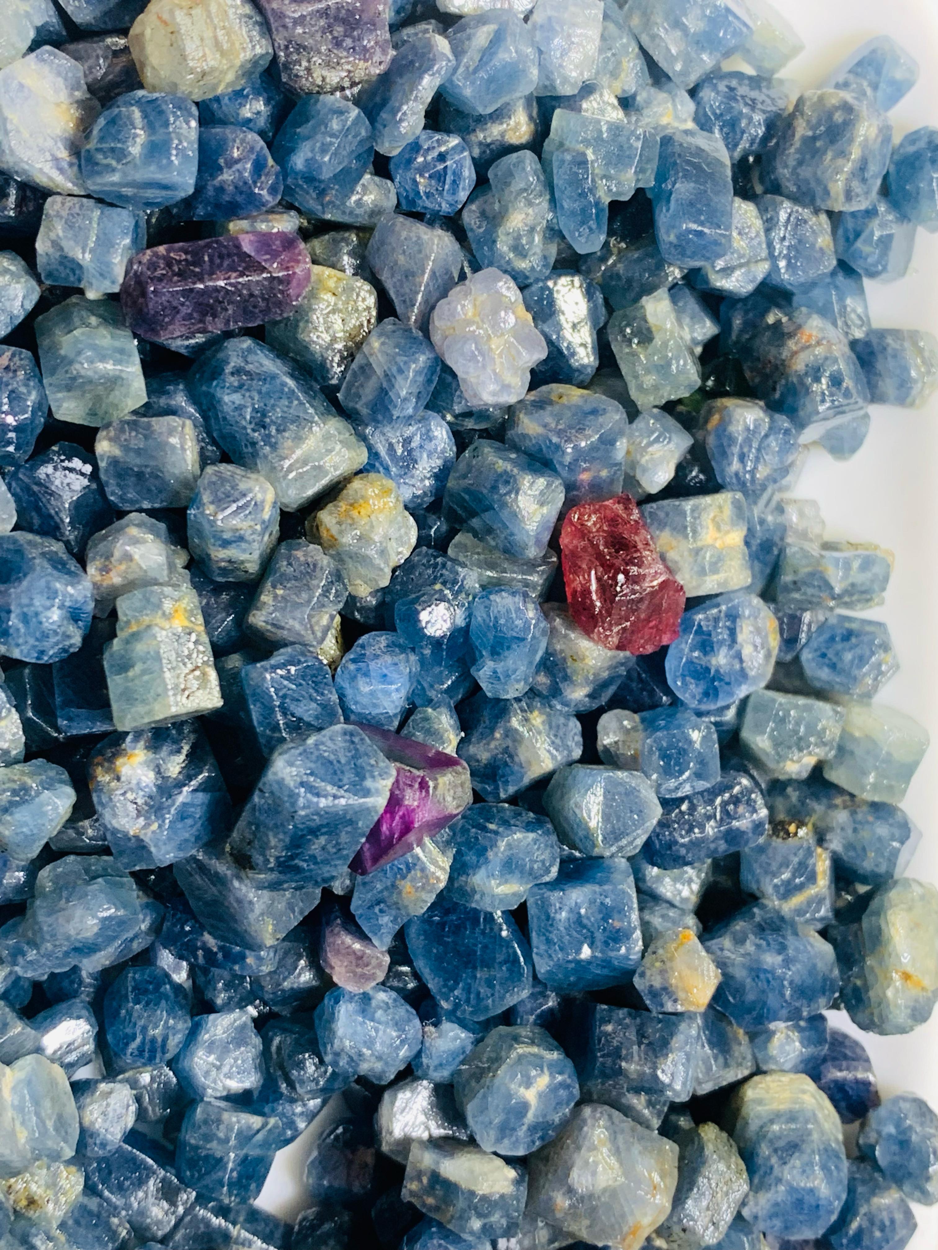Natural sapphire

