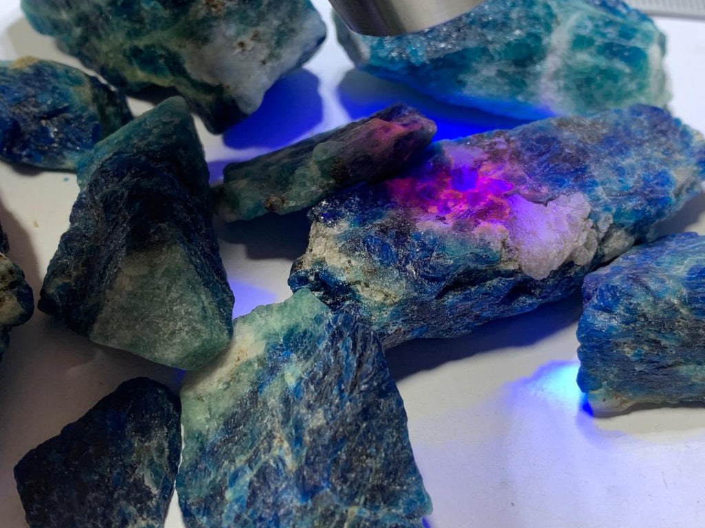 raw Afghanite pieces