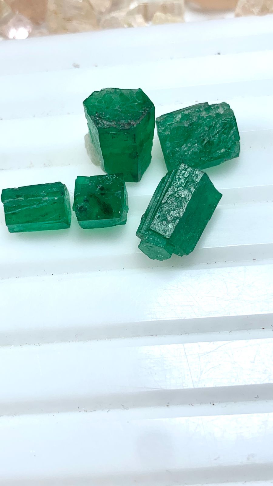 Swat emerald rough