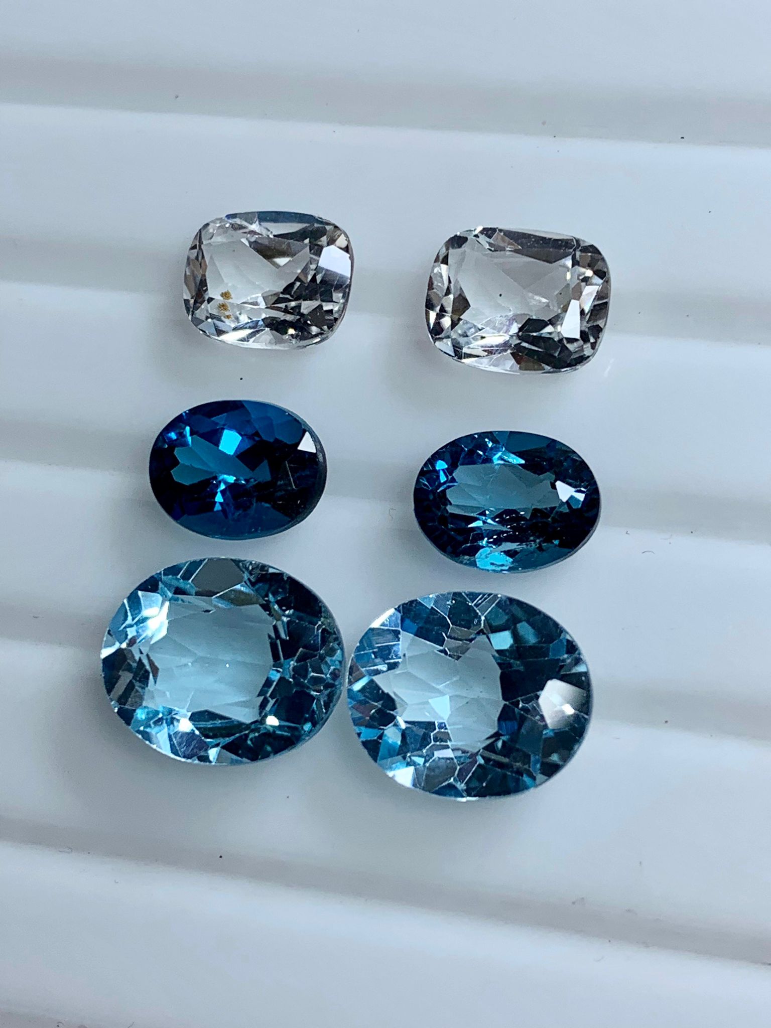 Certified topaz loose
