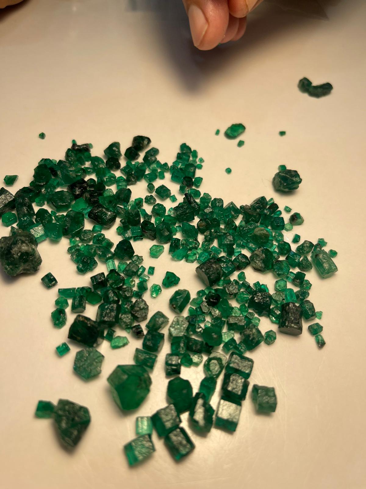 emerald lapidary rough