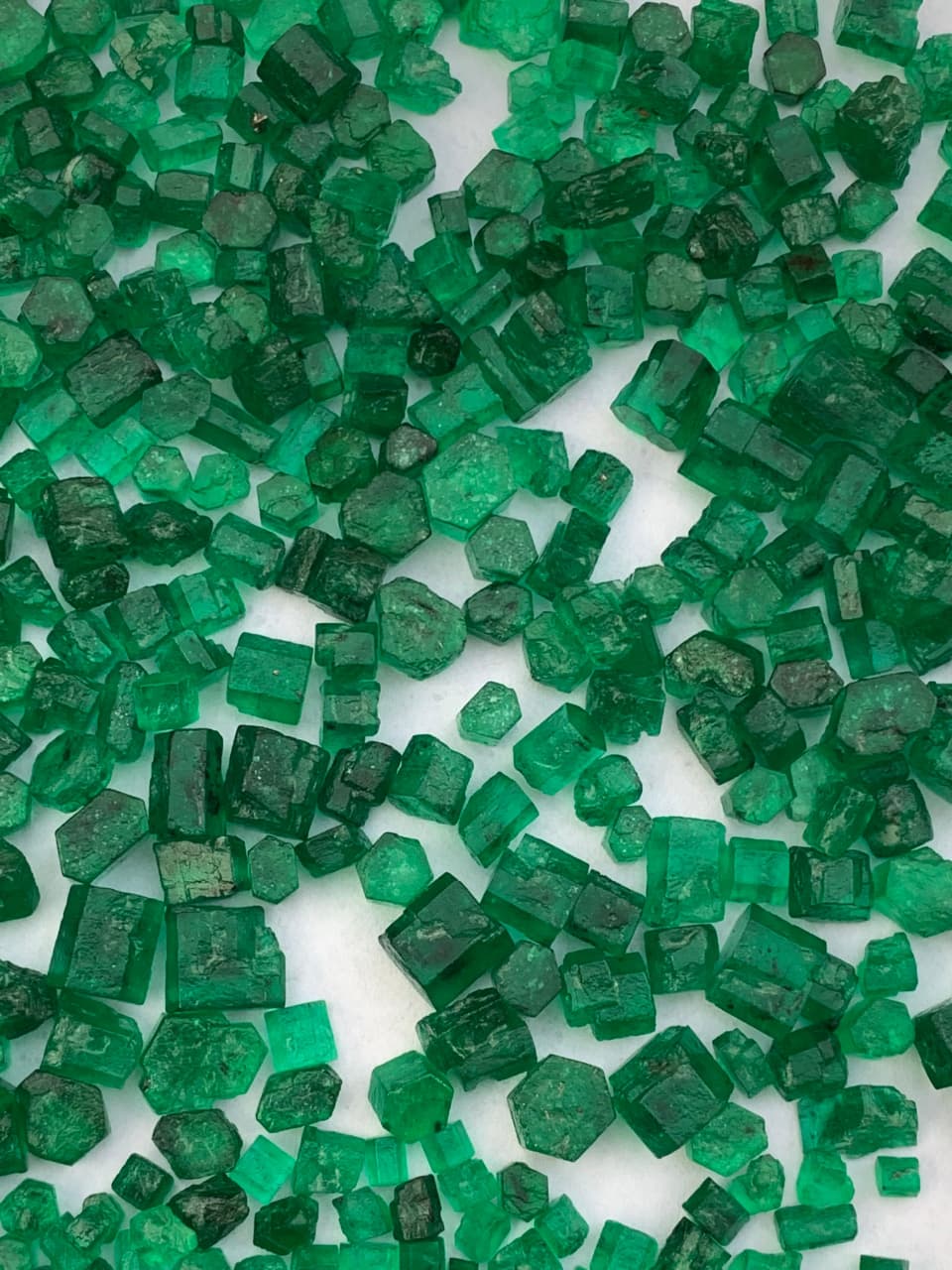 lapidary emerald rough