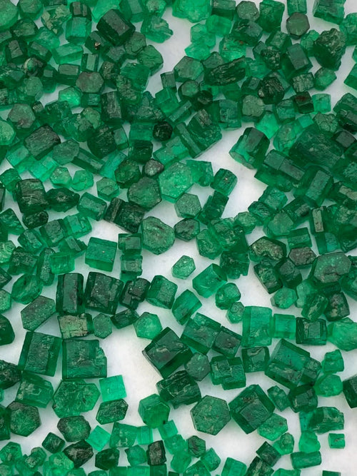 lapidary emerald rough